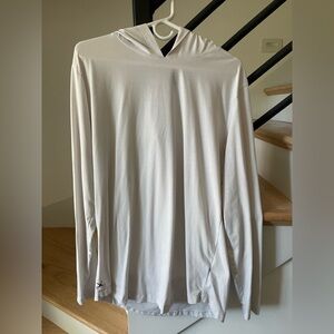 Cuts AO Long Sleeve Hooded Curve-Hem Tee